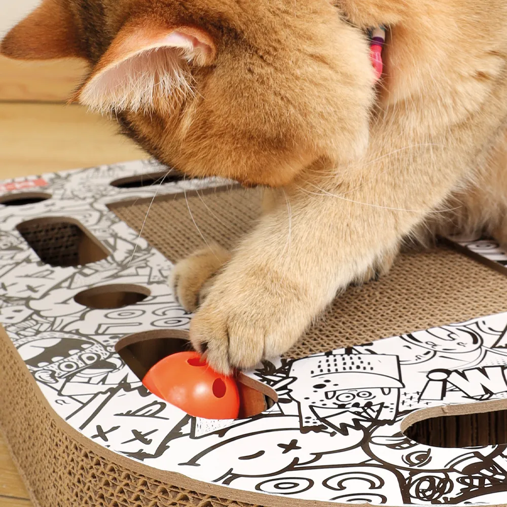 M-PETS Freestyle Cat Scratcher Black & White