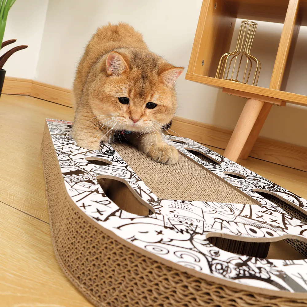 M-PETS Freestyle Cat Scratcher Black & White
